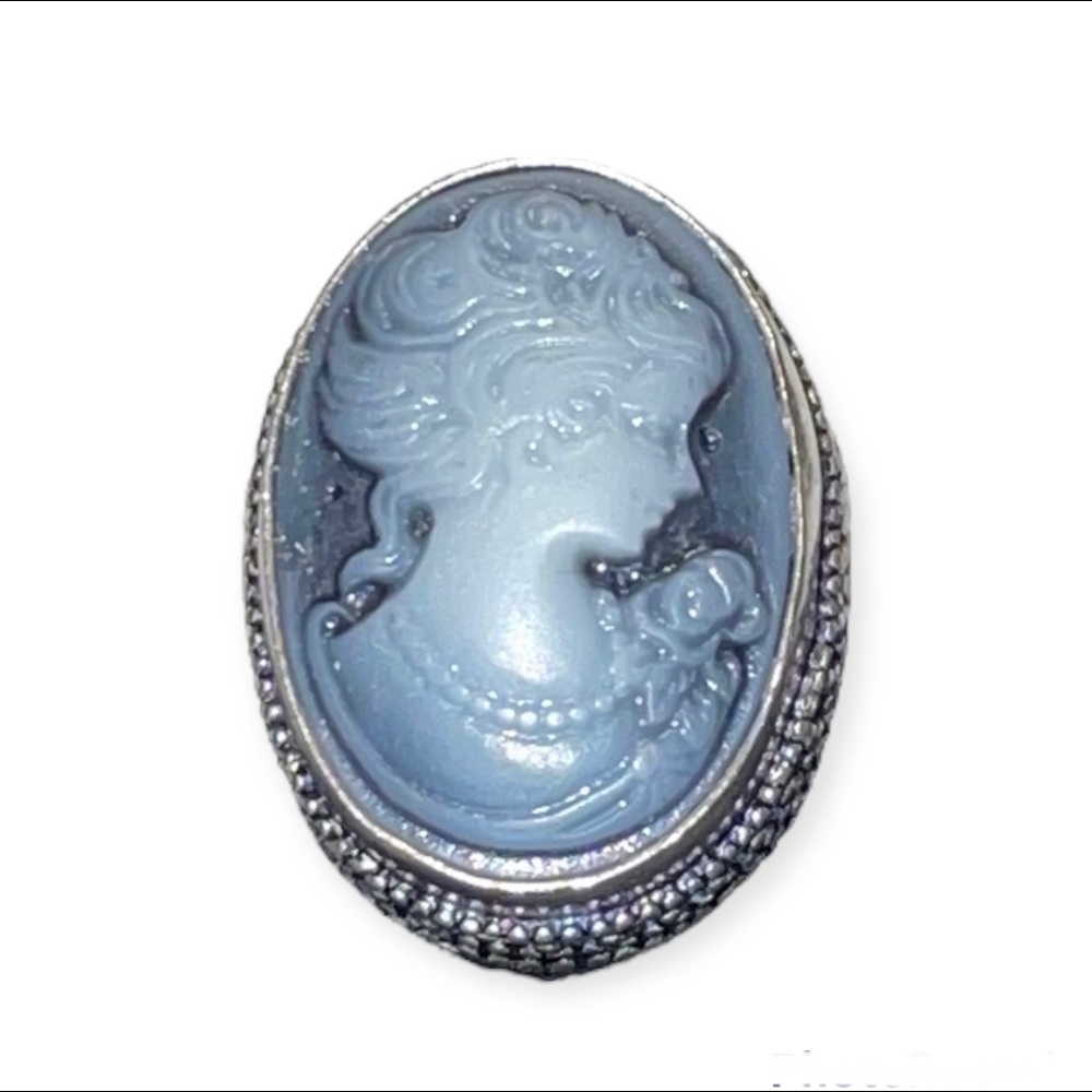 **SOLD** NWOT Ring 92.5 Blue Cameo stone
